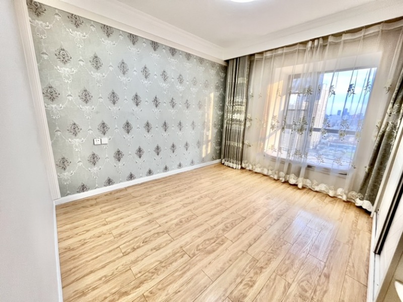 6室4廳2陽(yáng)臺(tái) 云銅時(shí)代之窗臥室