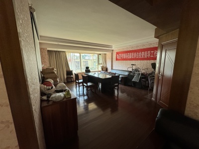 5室2廳2陽臺 香檳小鎮(zhèn)