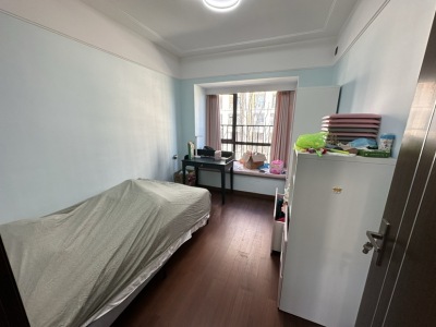 4室2廳2陽臺 美的順城府