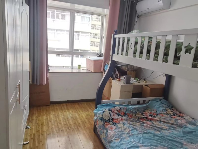 齿轮厂职工单位房卧室