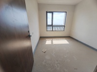 5室2廳4陽(yáng)臺(tái) 藍(lán)光水岸公園臥室