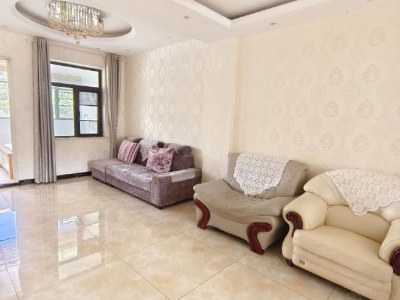 3室2廳3陽臺 龍灣一號