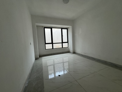 6室3廳2陽臺 碧桂園鳳凰灣