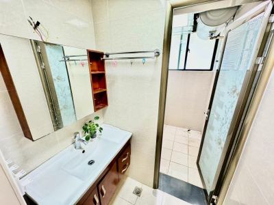 3室2廳2陽(yáng)臺(tái) 溪畔麗景