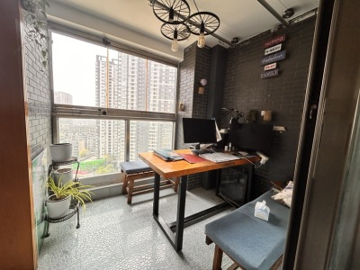 3室2廳1陽(yáng)臺(tái) 時(shí)光俊園