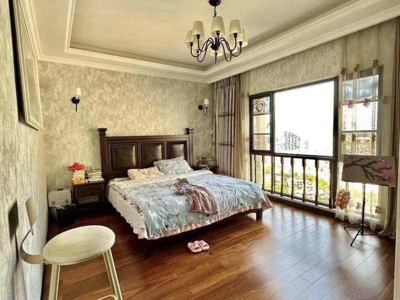 5室2廳2陽臺 同德昆明廣場A區(qū)臥室