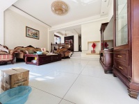 5室2廳3陽臺(tái) 滇池衛(wèi)城藍(lán)溪?jiǎng)e墅客廳