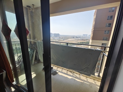 3室2廳2陽(yáng)臺(tái) 融創(chuàng)瀾玥臺(tái)