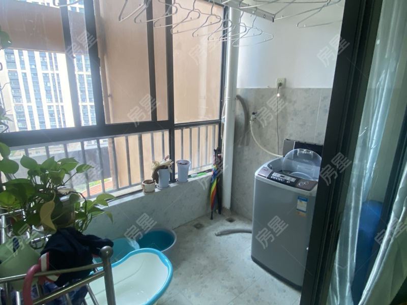 2室2廳1陽(yáng)臺(tái) 實(shí)力壹方城陽(yáng)臺(tái)