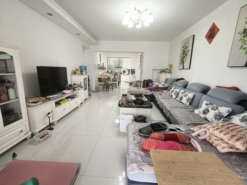 3室2廳1陽(yáng)臺(tái) 銀杏廊亭客廳