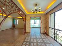 5室2廳3陽(yáng)臺(tái) 盛高大城二期餐廳