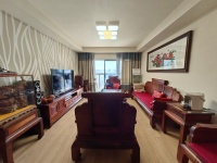 4室2廳2陽(yáng)臺(tái) 俊發(fā)城金盞苑客廳