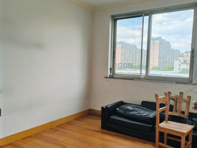 4室2廳1陽(yáng)臺(tái) 南苑小區(qū)金樂(lè)園