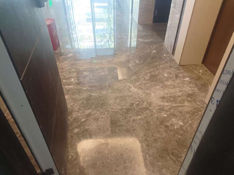 5室2廳2陽臺 華夏四季二期門廳