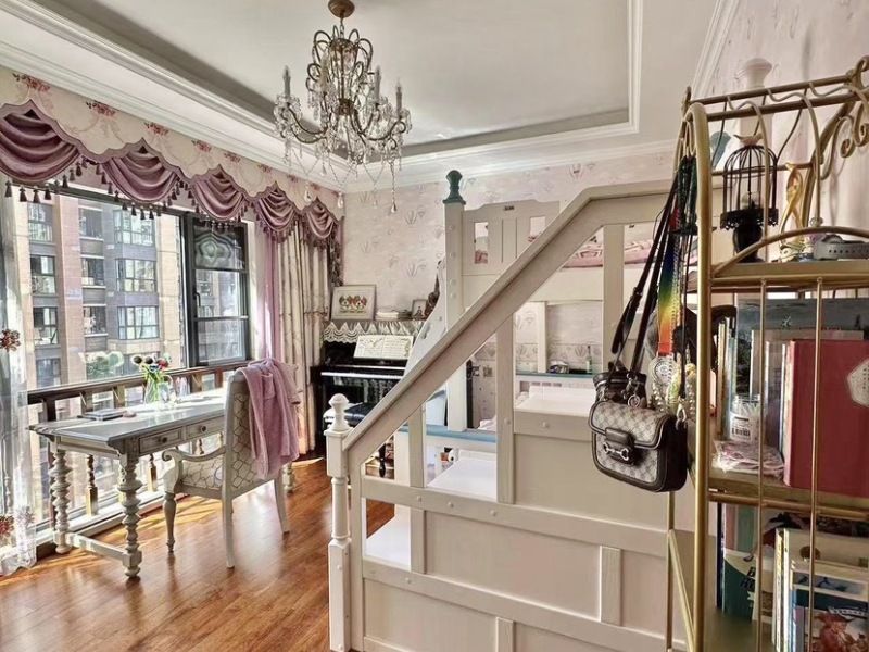 5室2廳2陽臺 同德昆明廣場A區(qū)臥室