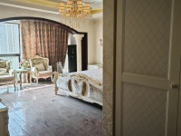 5室2廳2陽臺(tái) 盛高大城二期臥室