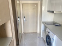 1室1廳1陽(yáng)臺(tái) 俊發(fā)城逸璟峰一期公寓門廳