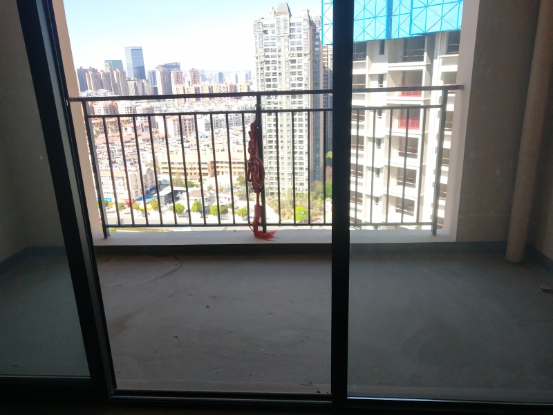 3室2廳1陽臺 佳兆業(yè)壹號公館陽臺