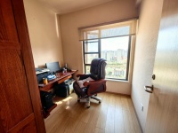 4室2廳2陽(yáng)臺(tái) 俊發(fā)城金盞苑客廳