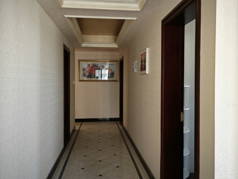 5室2廳2陽臺(tái) 盛高大城二期其他