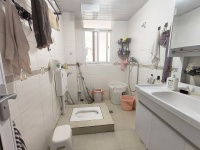 3室2廳1陽(yáng)臺(tái) 銀杏廊亭衛(wèi)生間
