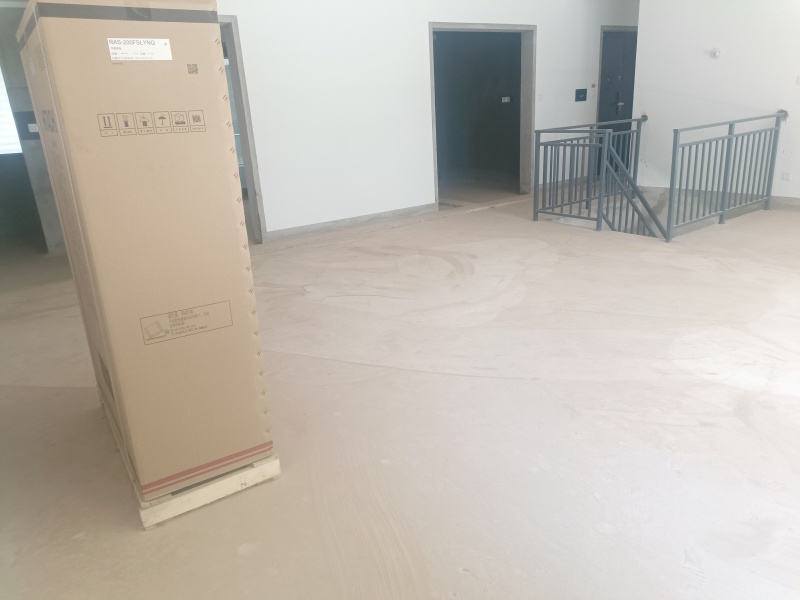 5室2廳2陽臺 華夏四季二期客廳