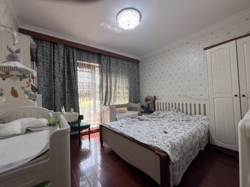 3室2廳2陽臺(tái) 萬象名城臥室