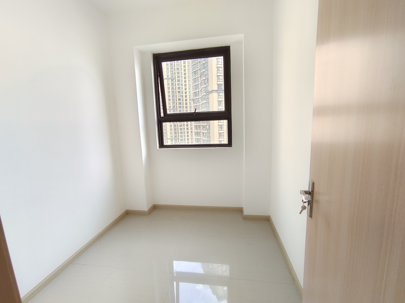 5室2廳2陽(yáng)臺(tái) 俊發(fā)盛唐城星河郡（一期）書(shū)房