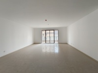 5室2廳2陽(yáng)臺(tái) 俊發(fā)盛唐城星河郡（一期）客廳