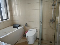 5室2廳2陽臺(tái) 盛高大城二期衛(wèi)生間