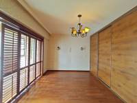 5室2廳3陽(yáng)臺(tái) 盛高大城二期臥室