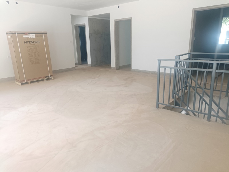 5室2廳2陽臺 華夏四季二期客廳