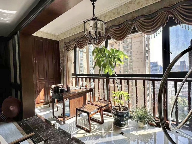 5室2廳2陽臺 同德昆明廣場A區(qū)陽臺