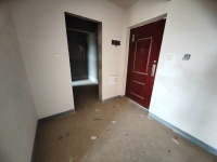 5室2廳4陽(yáng)臺(tái) 藍(lán)光水岸公園門(mén)廳