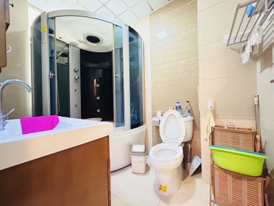 5室2廳3陽臺(tái) 滇池衛(wèi)城藍(lán)溪?jiǎng)e墅衛(wèi)生間