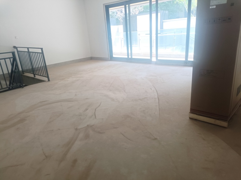 5室2廳2陽臺 華夏四季二期客廳