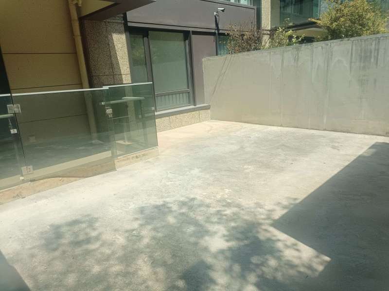 5室2廳2陽臺 華夏四季二期陽臺