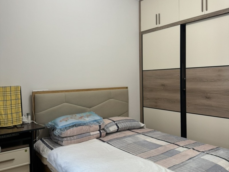 3室2廳1陽(yáng)臺(tái) 金地九樾臥室