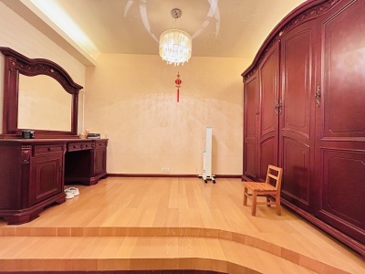 5室2廳3陽臺(tái) 滇池衛(wèi)城藍(lán)溪?jiǎng)e墅臥室