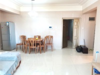 3室1廳1陽(yáng)臺(tái) 濱江俊園一期客廳