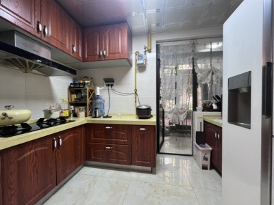 3室2廳2陽臺(tái) 萬象名城廚房