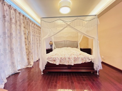 5室2廳3陽臺(tái) 滇池衛(wèi)城藍(lán)溪?jiǎng)e墅臥室