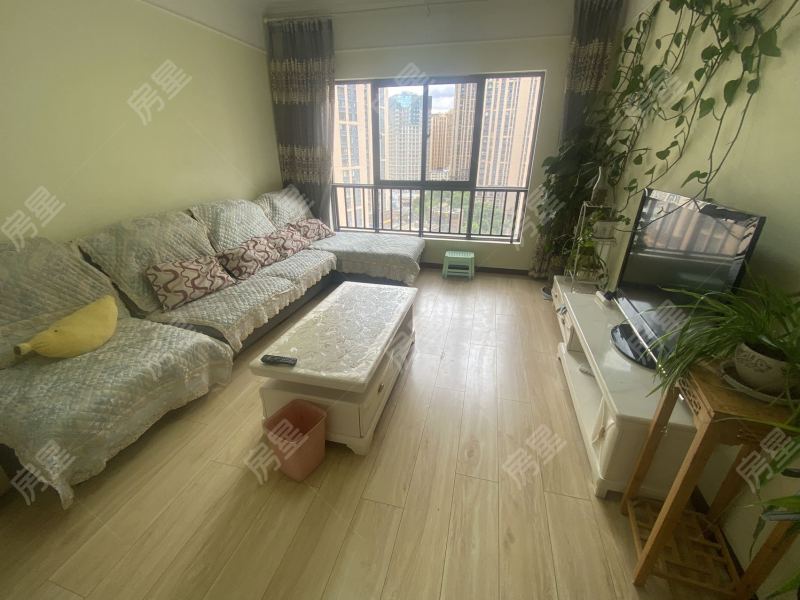 2室2廳1陽(yáng)臺(tái) 實(shí)力壹方城客廳