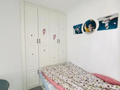 3室2廳2陽臺 新發(fā)小區(qū)