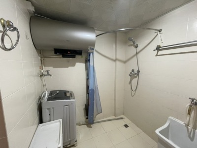 3室2廳2陽(yáng)臺(tái) 國(guó)防路81號(hào)