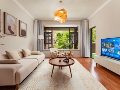 2室2廳2陽臺 滇池衛(wèi)城橡尚