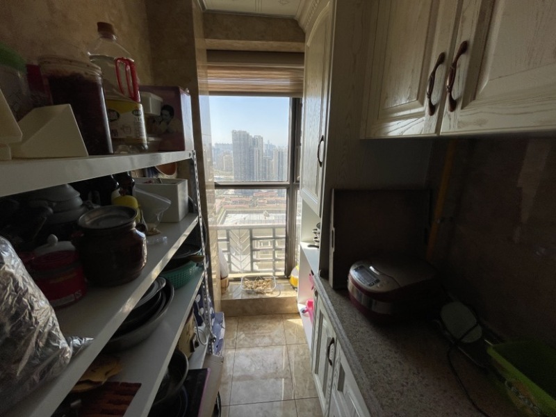 3室2廳2陽臺 俊發(fā)城牡丹苑廚房