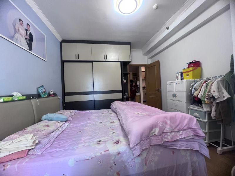 3室1廳1陽(yáng)臺(tái) 金地九樾臥室