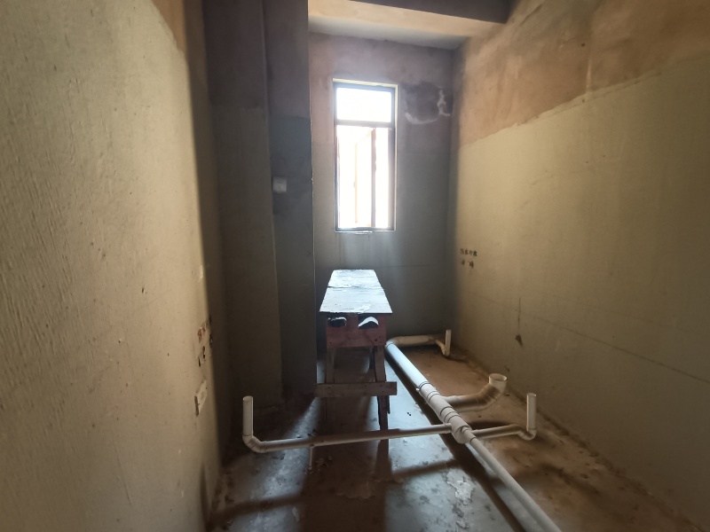 4室2廳3陽臺 平和花園衛(wèi)生間