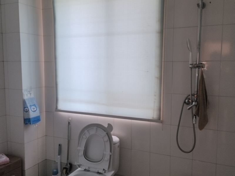 4室2廳2陽臺 鑫逸苑衛(wèi)生間